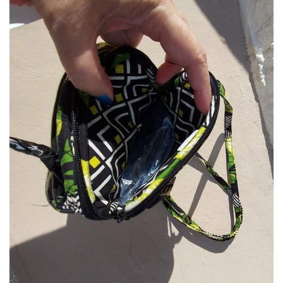 vera bradley crossbody hipster purse Green black retired pattern. - Picture 6 of 9